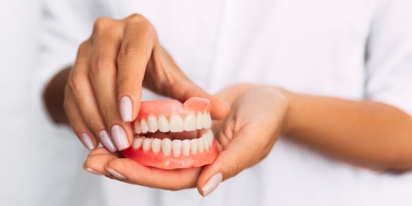 Cand sunt recomandate protezele dentare