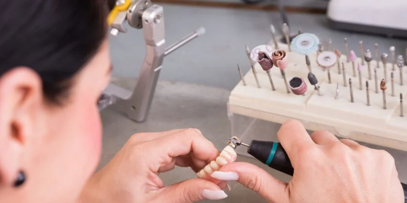 Servicii de laborator de tehnica dentara in Bucuresti